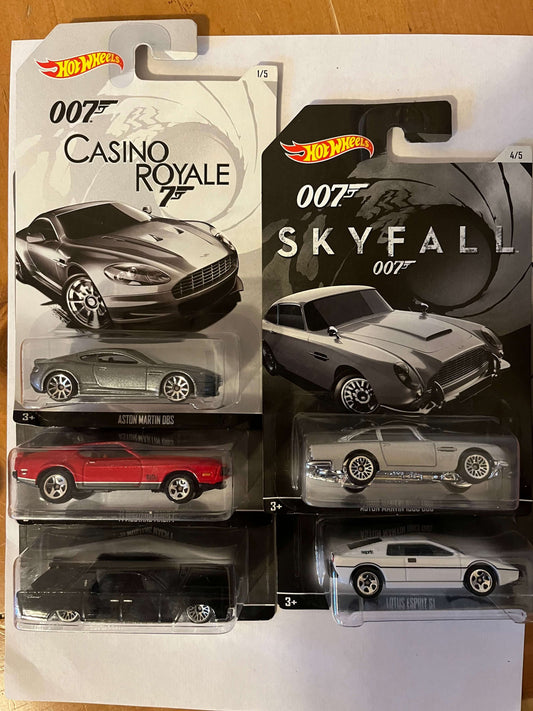 Hotwheels 007 complete pack